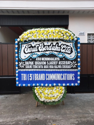 Papan Bunga Duka di Gisikdrono